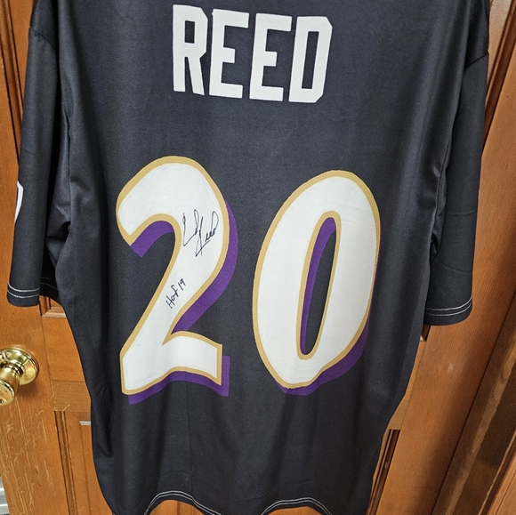 SIGNED ED REED JERSEY(READ DESCRIPTION FOR ALL DETAILS) - Picture 10 of 12